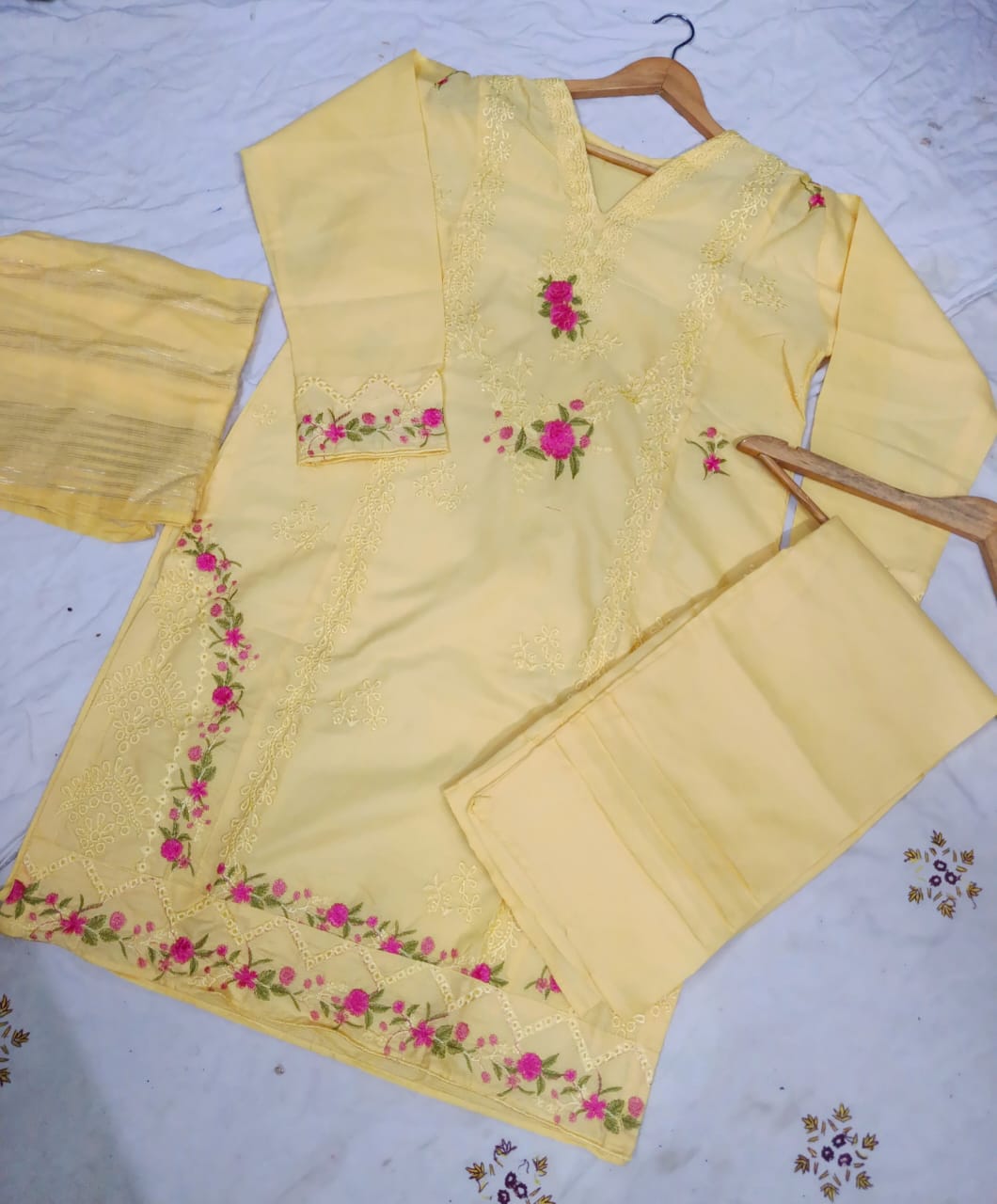 Kurta, Trouser & Dupatta Set